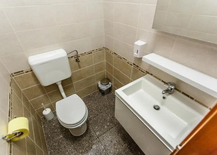 Frajona * Малинска