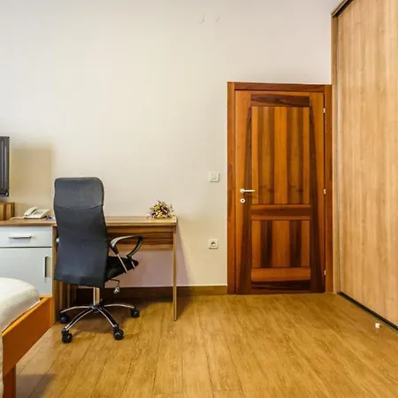 Apartment Frajona *